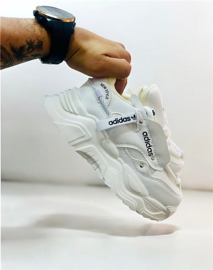 TENIS ADIDAS NEW STYLE