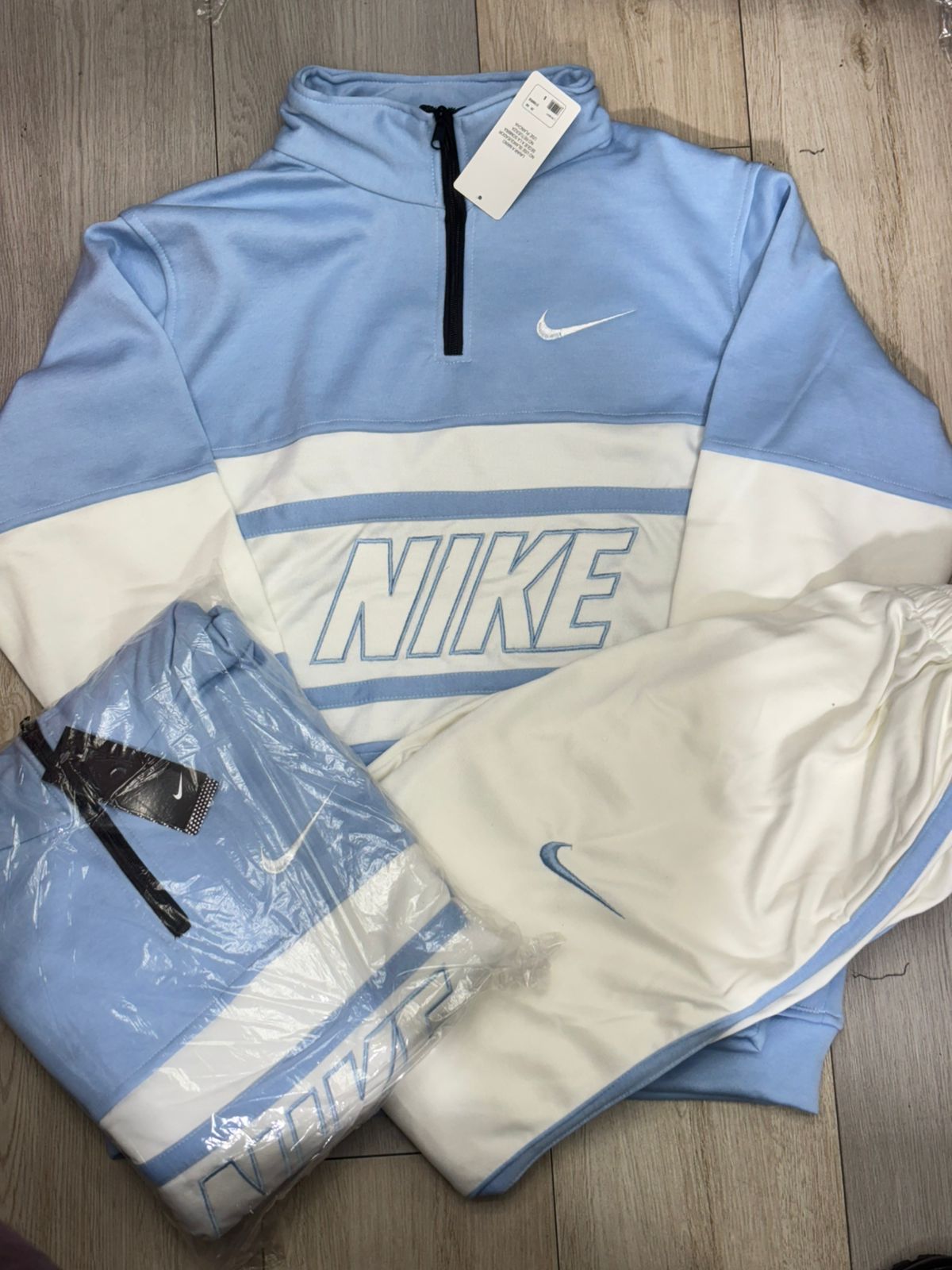 CONJUNTO NIKE UNSEX LOGO IMPORTADO