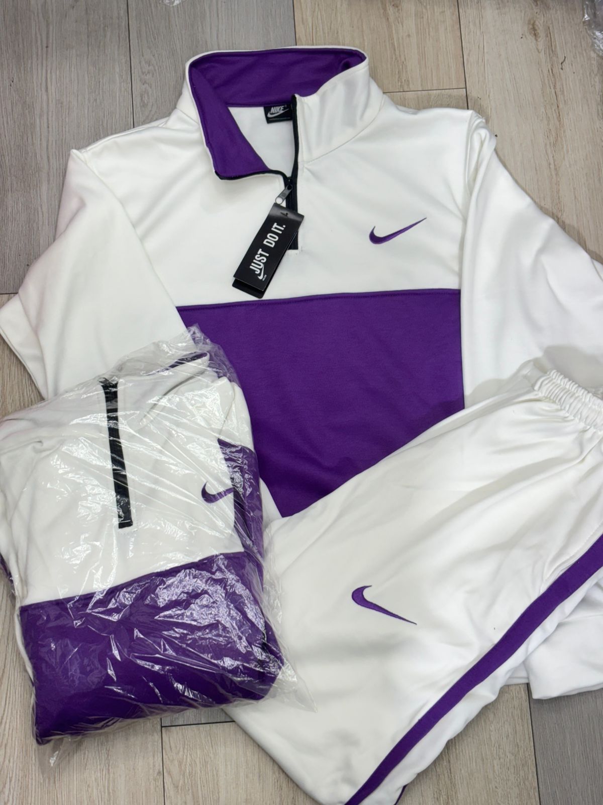 CONJUNTO NIKE UNISEX LOGO IMPORTADO 2.0