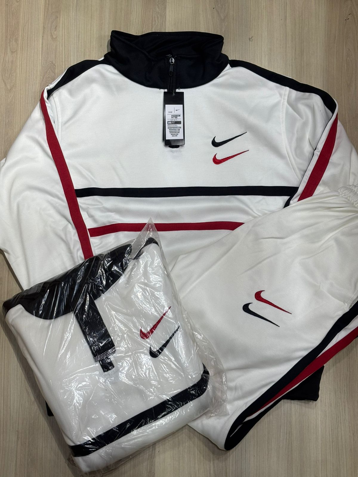 CONJUNTO DOBLE NIKE LOGO IMPORTADO UNISEX