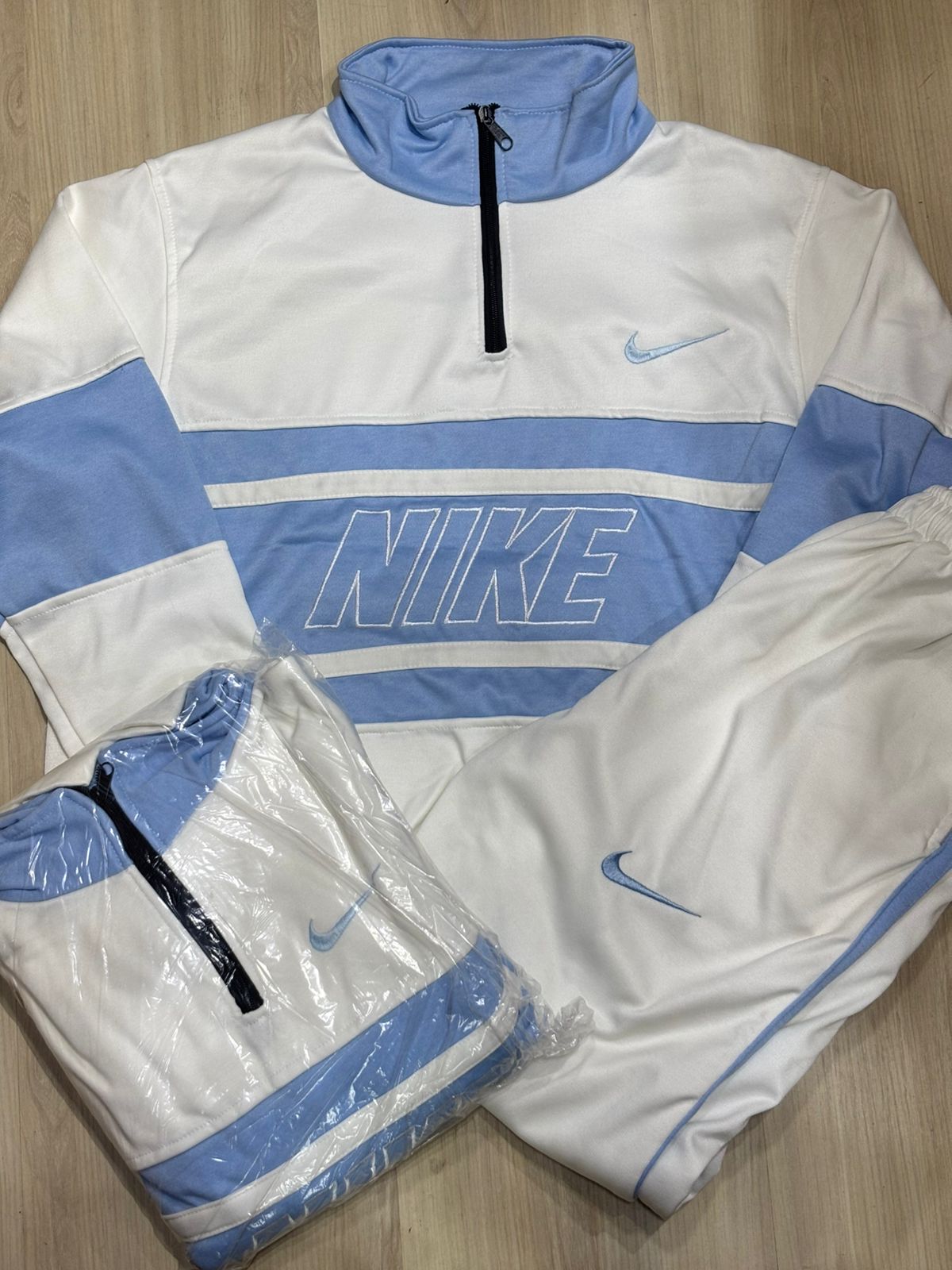 CONJUNTO NIKE UNSEX LOGO IMPORTADO