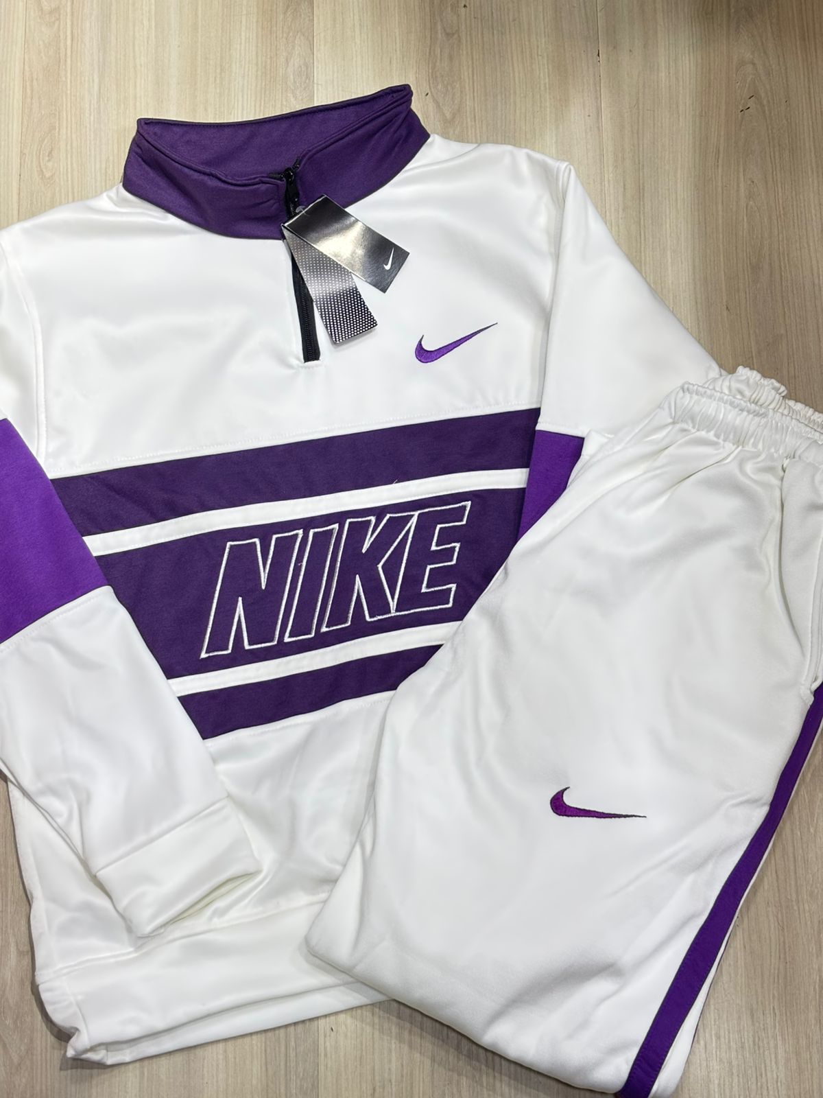 CONJUNTO NIKE UNSEX LOGO IMPORTADO