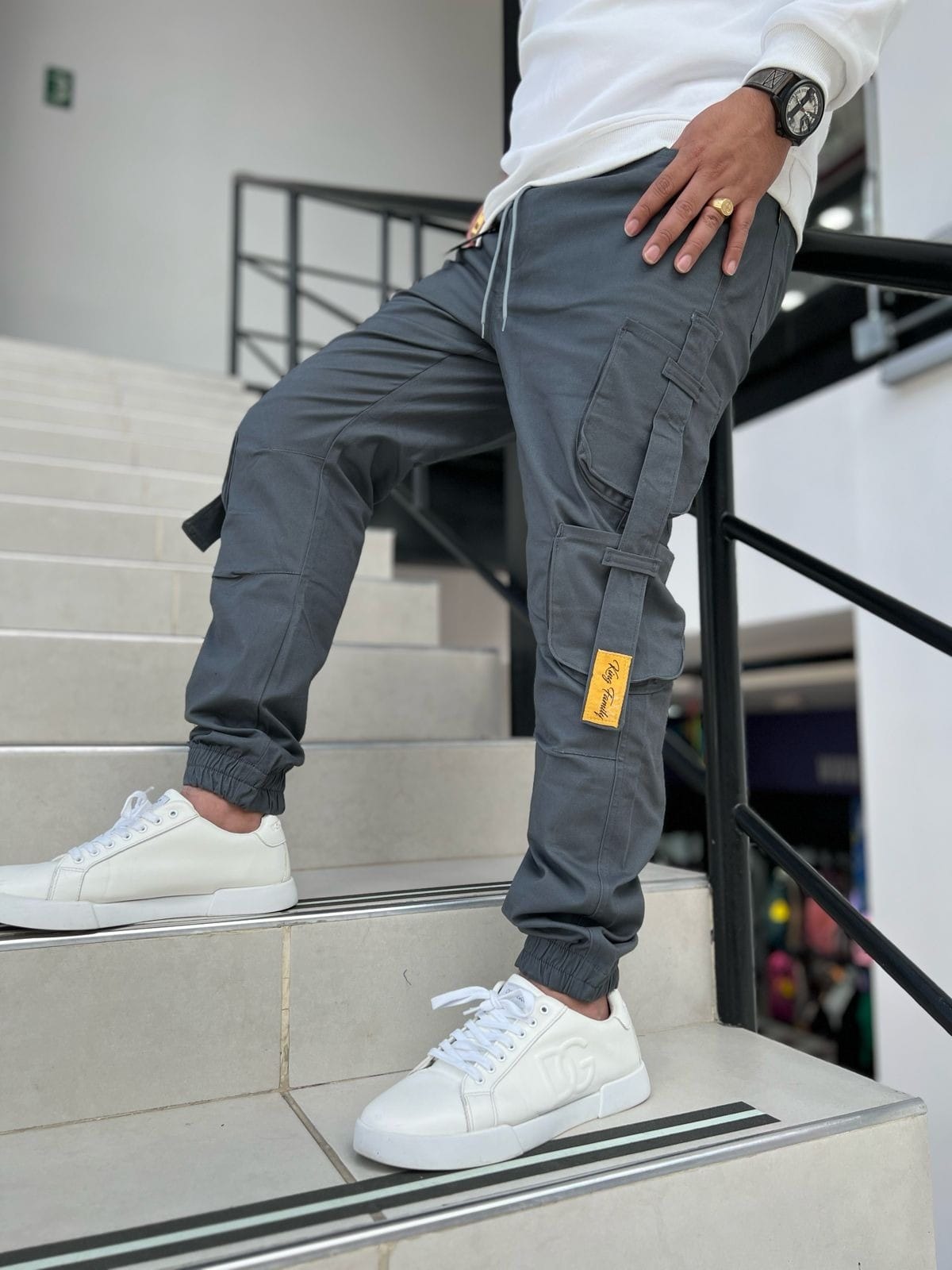 PANTALON DRILL TIRA AMARRILLA